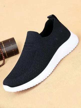 

2021 new luxury fashion men's and women's sneakers are very beautiful, our store promotion is very big discount