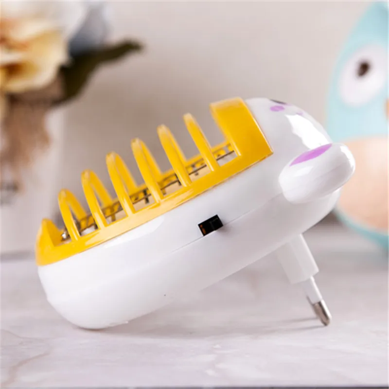 Милая Миниатюрная Электронная ловушка для комаров насекомых с европейской