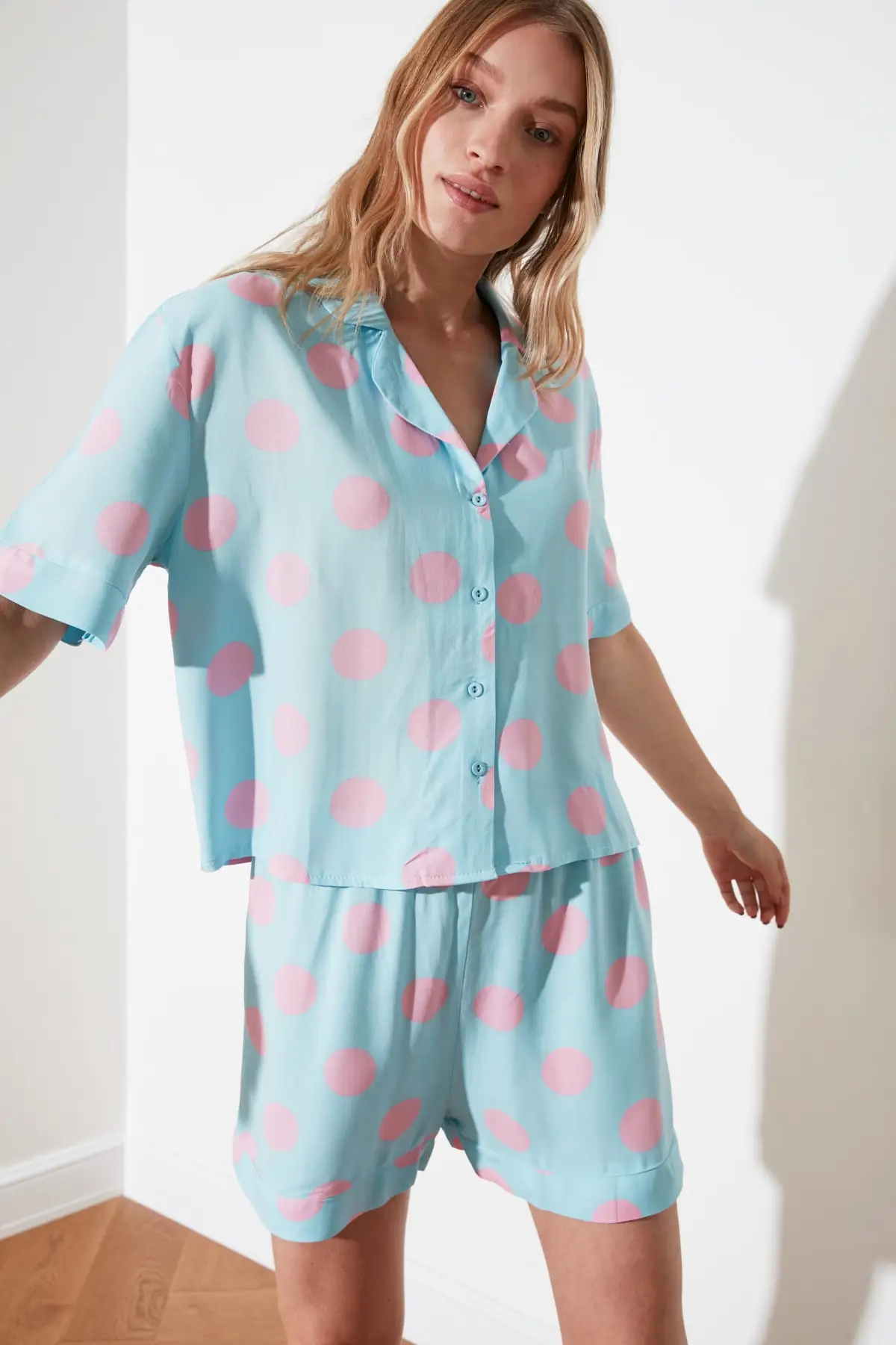 

Trendyol Polka Dot Woven Pajamas set THMSS21PT0294