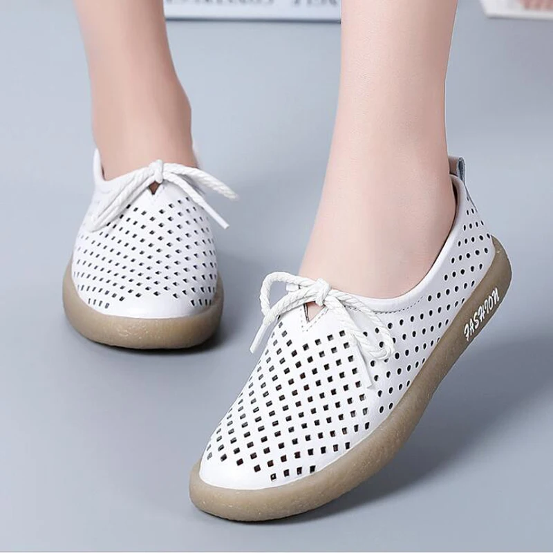 

New Genuine Leather Hollow Out Women Ballet Flats Mothers' Soft bottom Slip On Shallow Shoes Woman Solid Loafers C662