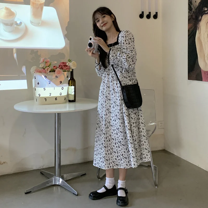

2021 Square Neck Long Sleeve Floral Dress Women Chic Early Autumn New Long Fashion French Skirt
