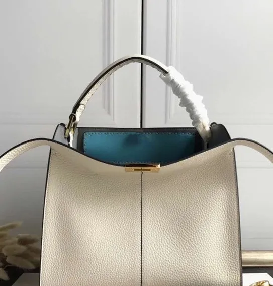 

Free shipping high quality fashion sense super strong leather ladies handbag