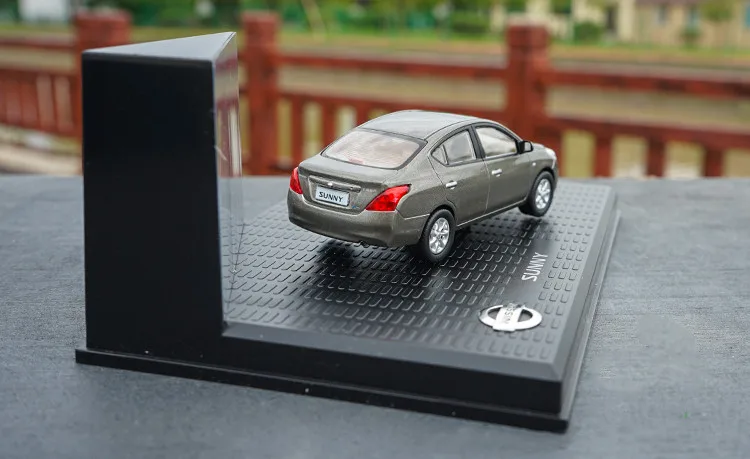 Высококачественная оригинальная модель из солнечного сплава 1:43 Nissan, коллекция подарков для моделирования, Литые металлические Автомобильные украшения