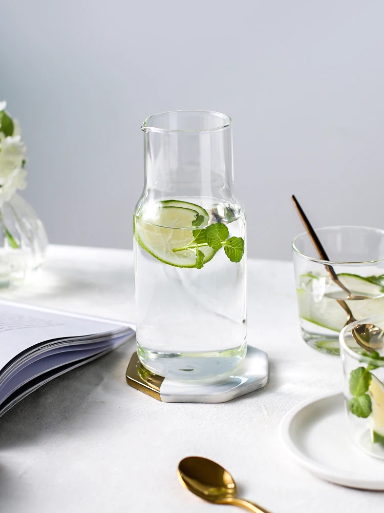 Изолированные прозрачные креативные бокалы для пива женские оригинальные чашки