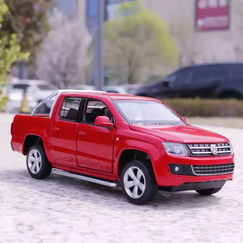 

Металлическая модель грузовика Volkswagen Amarok из сплава в масштабе 1:32, детская акустическая игрушечная машинка, подарочные украшения