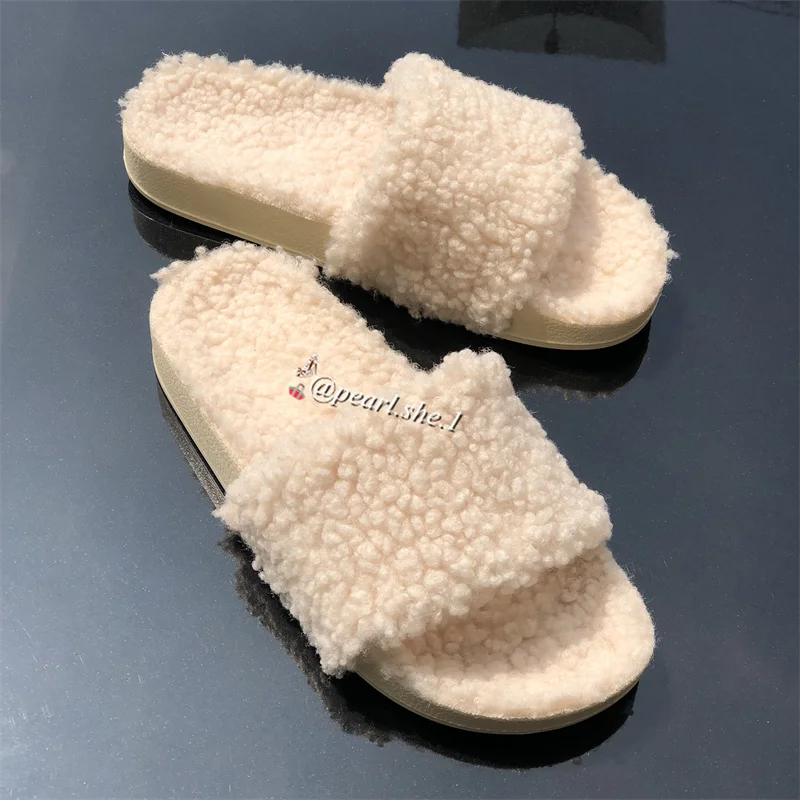 

2021 New Women Designer Warmth slippers Outside shoes designer slippers famous brands Comfortable Faux Fox fur Winter slippers