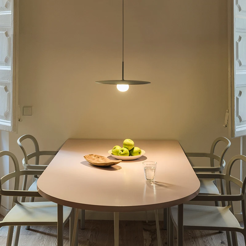 Скандинавский стеклянный подвесной светильник с одной головкой для ресторана