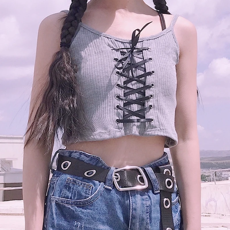 Женский трикотажный топ с лямкой на шее летний однотонный укороченный тонких