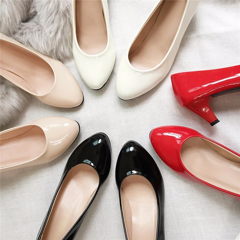 

Women's Leather Med Heels New High Quality Shoes Classic Black&White Pumps For Office Ladies White High Heels Red Sexy Heels