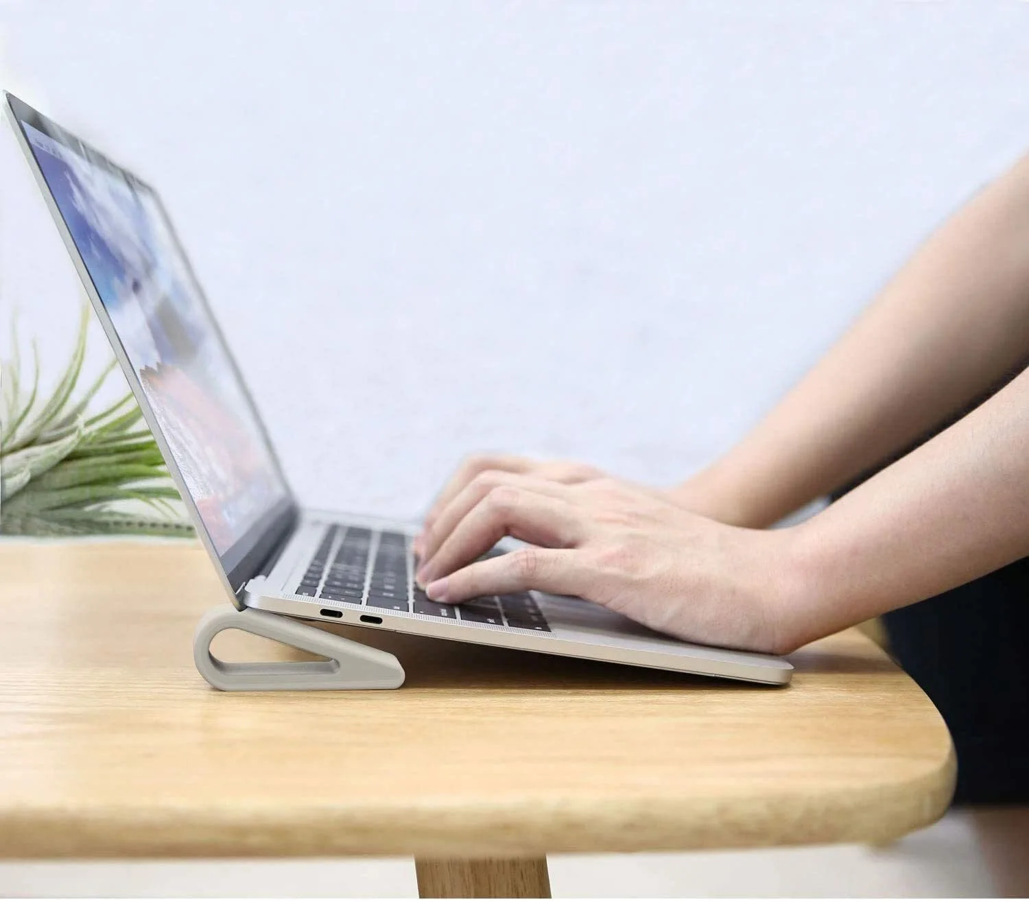 Подставки для клавиатуры ноутбука/компьютера [в 4 упаковках] резиновый Наклонный