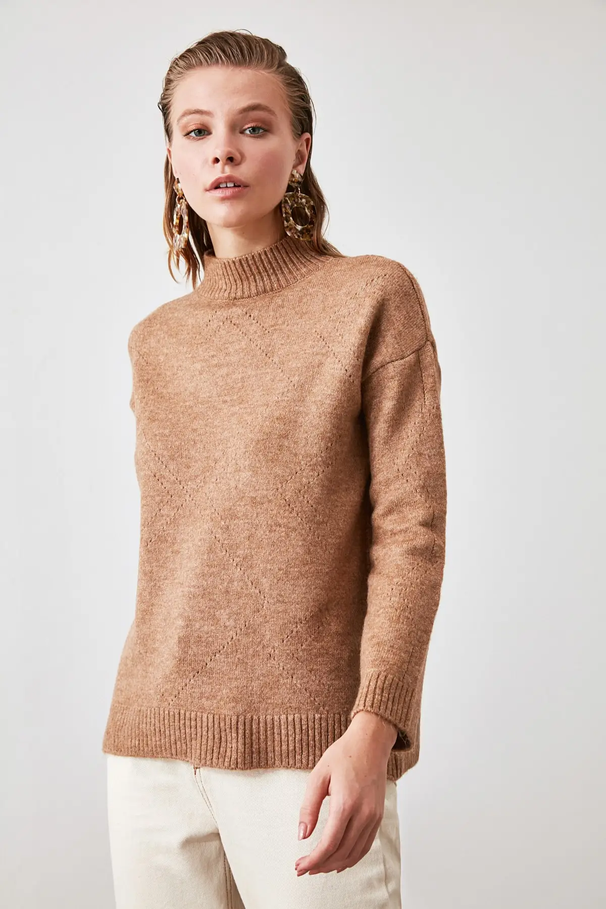 

Trendyol Camel-Throated Knitwear Sweater TWOAW20KZ0215