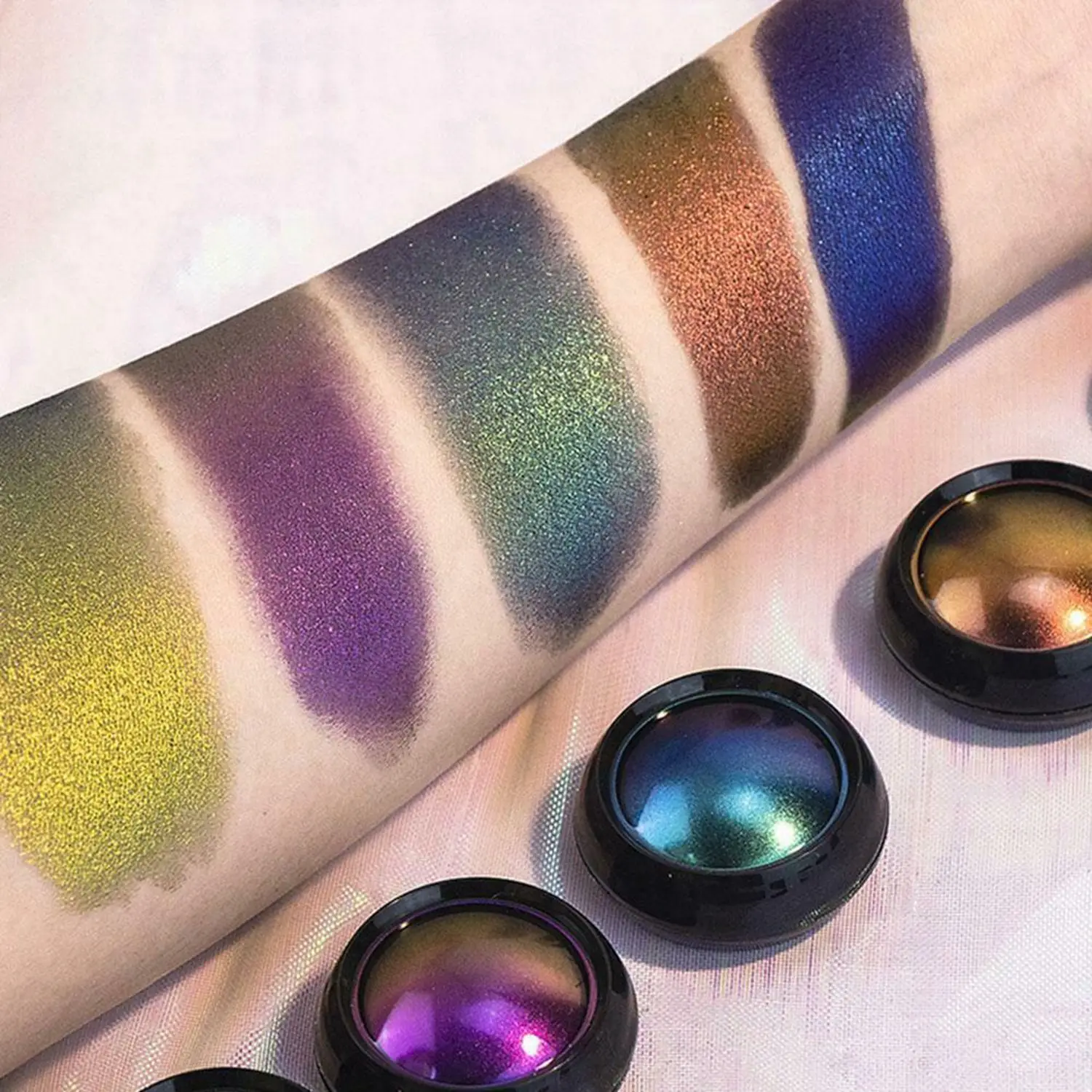 

Gorgeous Chameleon Waterproof Cosmetic Tool Eyeshadow Palette Pigment Eye Makeup Gradient Shimmer