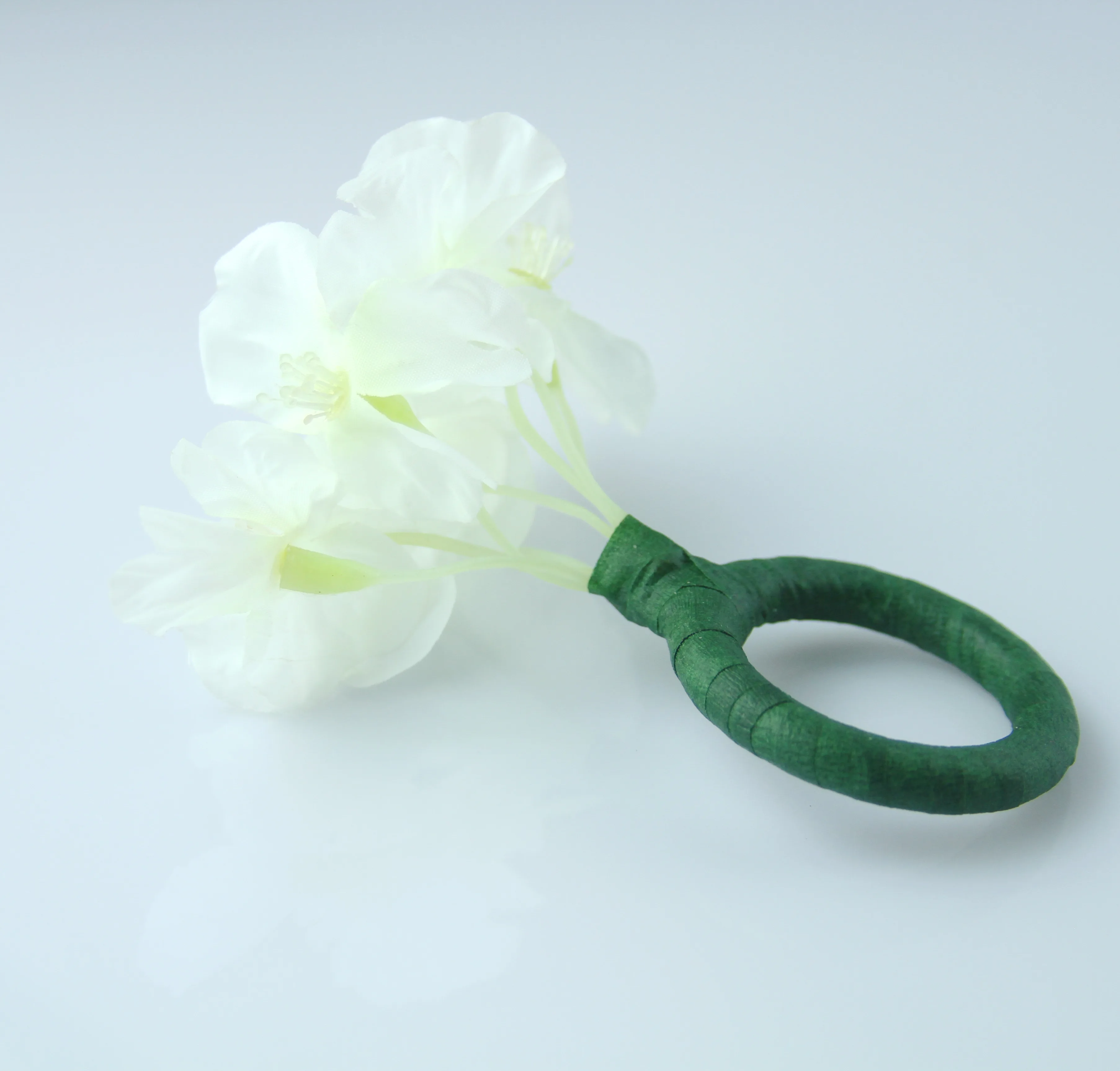 Бесплатная доставка шелк кольцо-цветок для салфетки Свадебные украшения разных