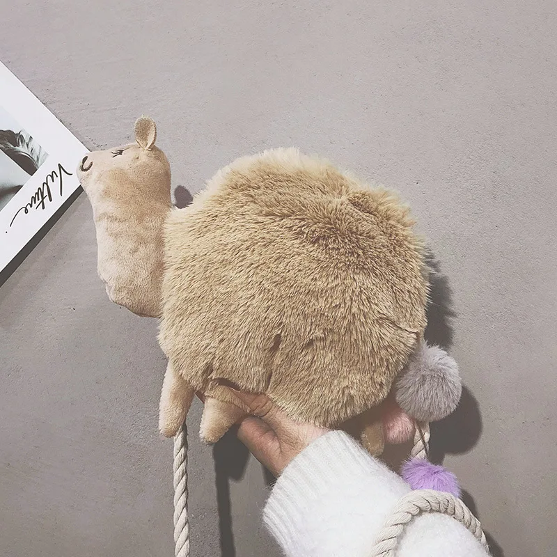 Игрушка-грелка альпака. Альпака сумка. Плюшевая лама альпака. Сумка с альпакой. Сумка из альпаки.