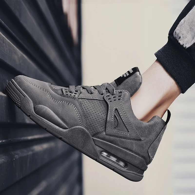 

Men Skateboard Shoes Athletic Comfy Non-Stop Falt Walking Shoes Air Cushioned Men's Sneakers