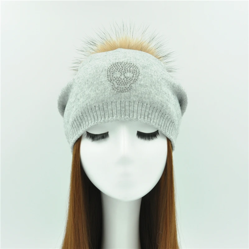 Real Fur Winter Hat Raccoon Fur Pom Pom Hats Shining Rhinestone For Women Brand Thick Women Hat Wholesale Knitted Beanies Cap