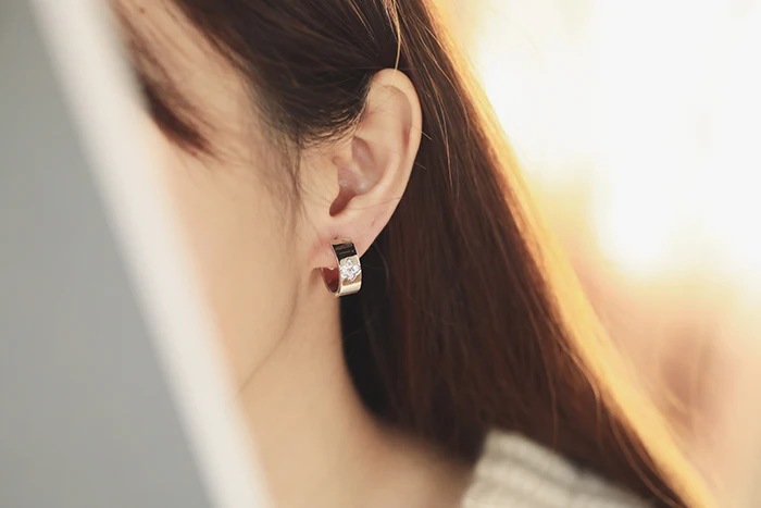 

CMajor 925 Sterling Silver Jewelry Clover 7mm Width Clip Earrings for Women