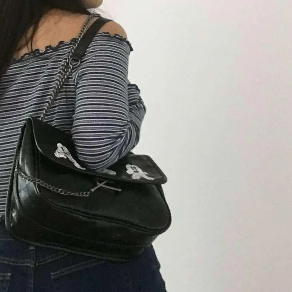 

Disney Mickey Mouse Mickey female fashion all-match chain one-shoulder messenger stray bag shopping storage bag travel bag