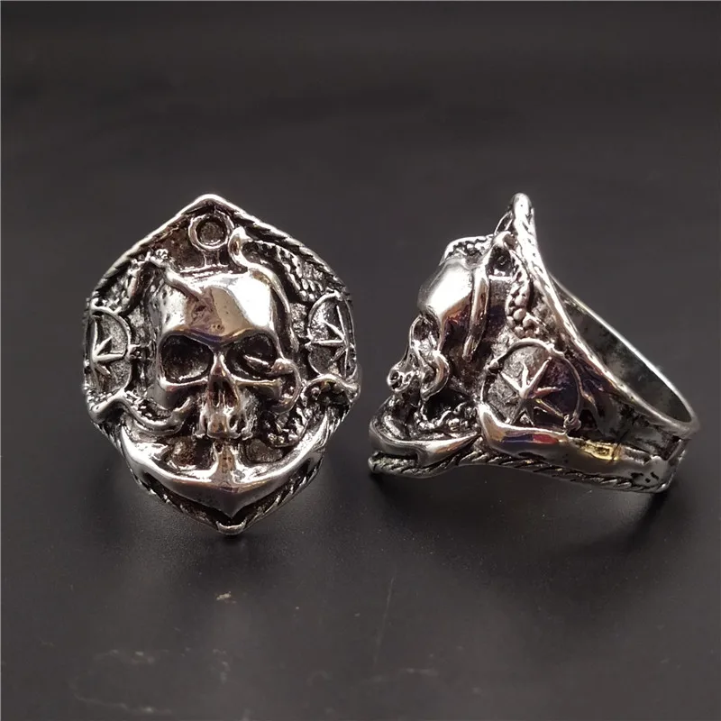

Retro Male Silver Plated Skull Ring Overbearing Skull Ring Viking King Squid Ring Hip-Hop Punk Ring Motorcycle Biker Jewelry