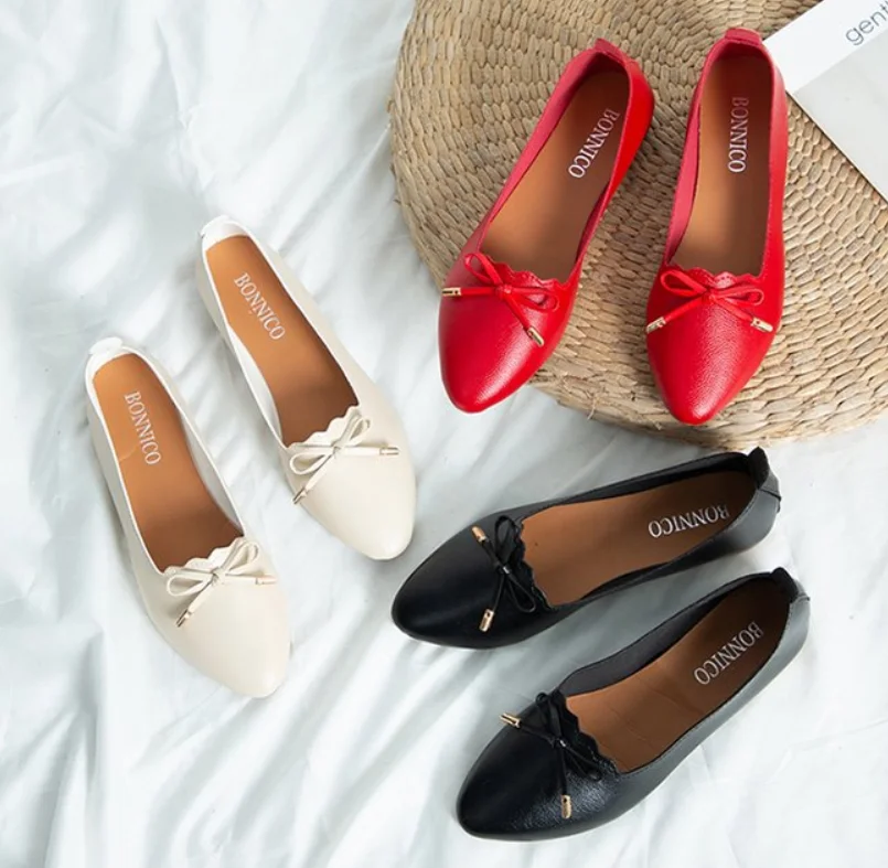 

Fashion Summer Lightweight Women Flats Pure Color Leather Pointed Toe Office Lady Flat Heel Shoes