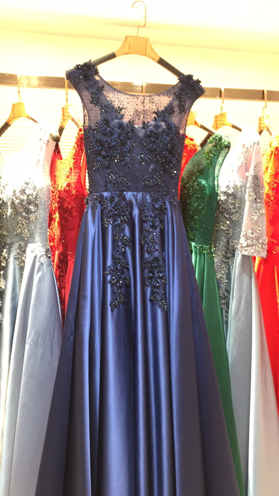 Navy blue Женское атласное вечернее платье SSYFashion, роскошное длинное бальное платье без рукавов, с цветочным кружевом и бисером, банкетное платье для свадебных торжеств и выпускных вечеринок - Цвет: Navy blue