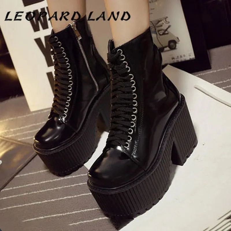 Леопардовые женские пикантные ботинки на платформе и квадратном каблуке Цвет