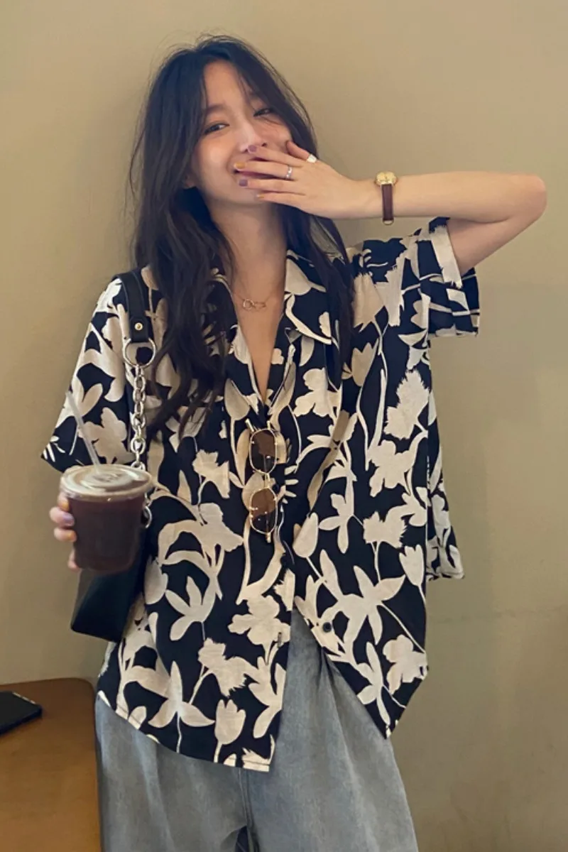 

Women's Blouses and Shirts niche port flavour female summer flower short-sleeved shirt jacket thin section leisure shirt wet