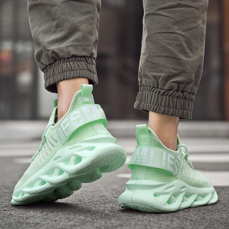 Breathable Running Shoes 46 Light Men's Sports Shoes 45 Large Size Comfortable Sneakers Fashion Walking Jogging Casual Shoes