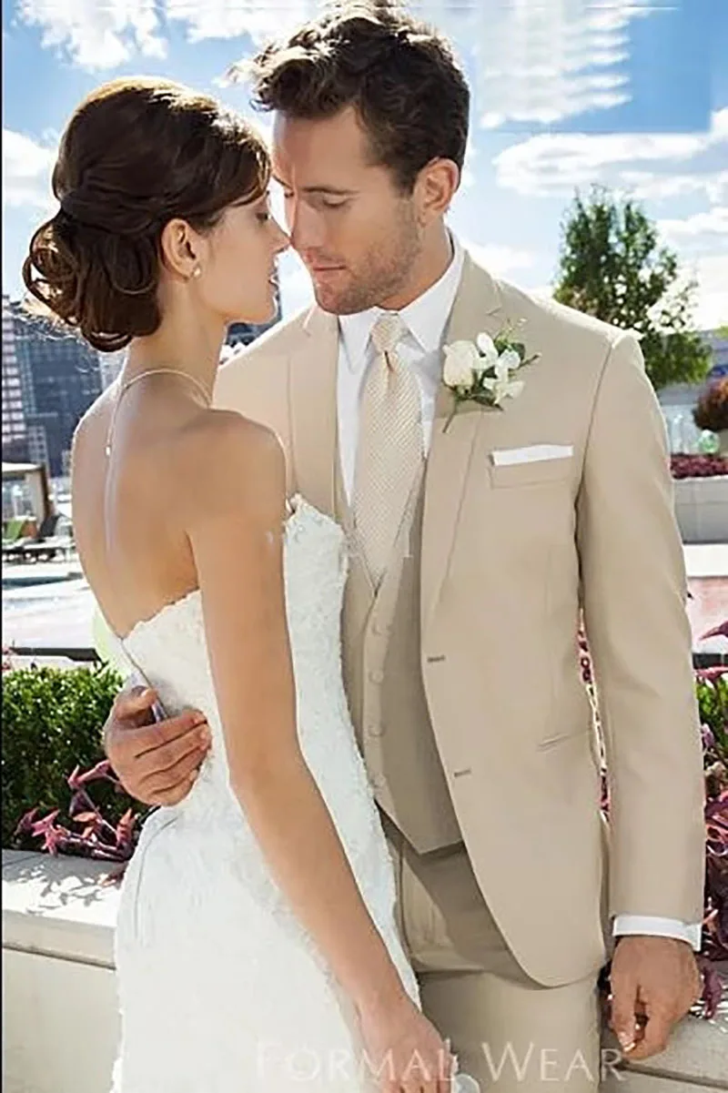 

New Arrival Mens Suits Groomsmen Notch Lapel Groom Tuxedos Champagne Strips Wedding Best Man Suit (Jacket+Pants+Vest)