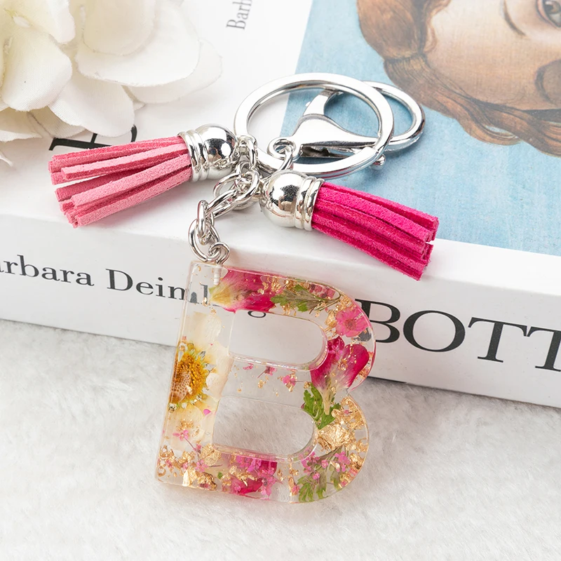 

1Pc Real Dried Flower Letter Alphabet Keychain Crystal Resin Words Key Chains Car Bag Tassels Pendent Charms Gift Accessory