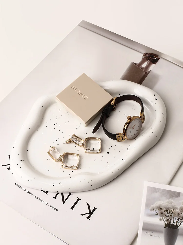 

Креативная Роскошная тарелка для завтрака особой формы, тарелка для домашнего обеденного стола, фруктовый десертный орнамент, декоративны...