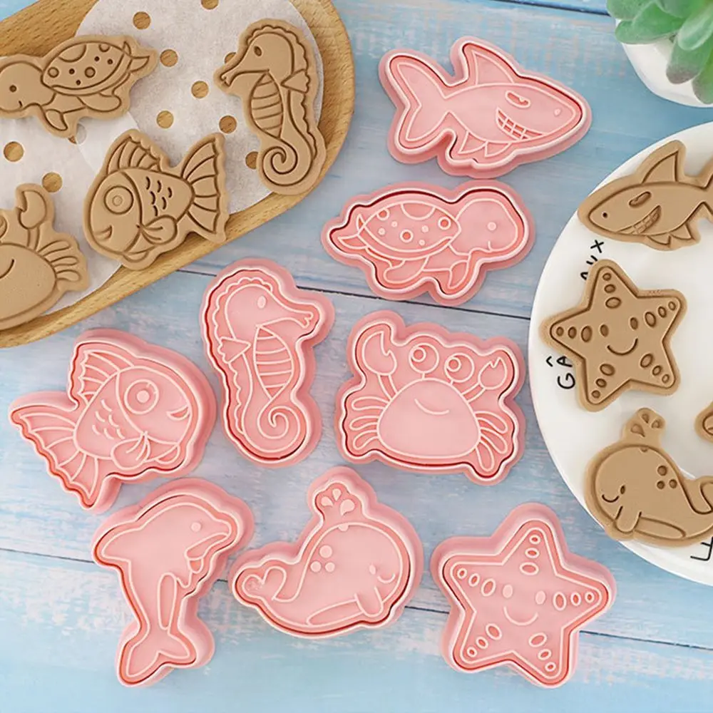 

8pcs/set DIY Christmas Cartoon Biscuit Mould Cookie Cutter 3D Biscuits Mold ABS Plastic Baking Mould Cookie Decorating Tools