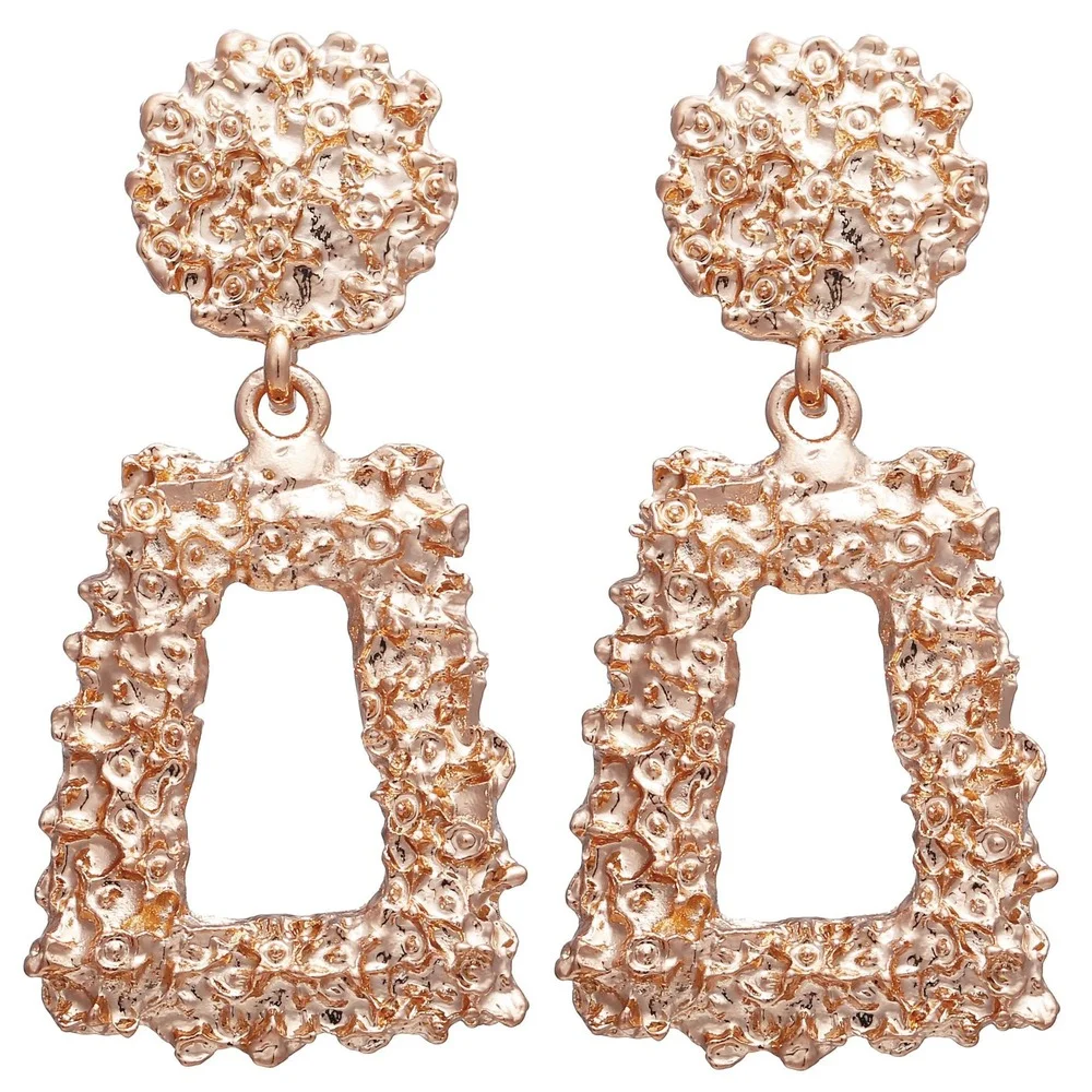 

2021New European and beautiful party earrings punk style exaggerated geometric metal earrings trend retro metal earrings jewelry