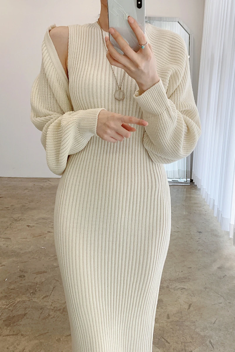 

Korean chic autumn and winter temperament round neck vest knitted dress + loose short shawl jacket two-piece female