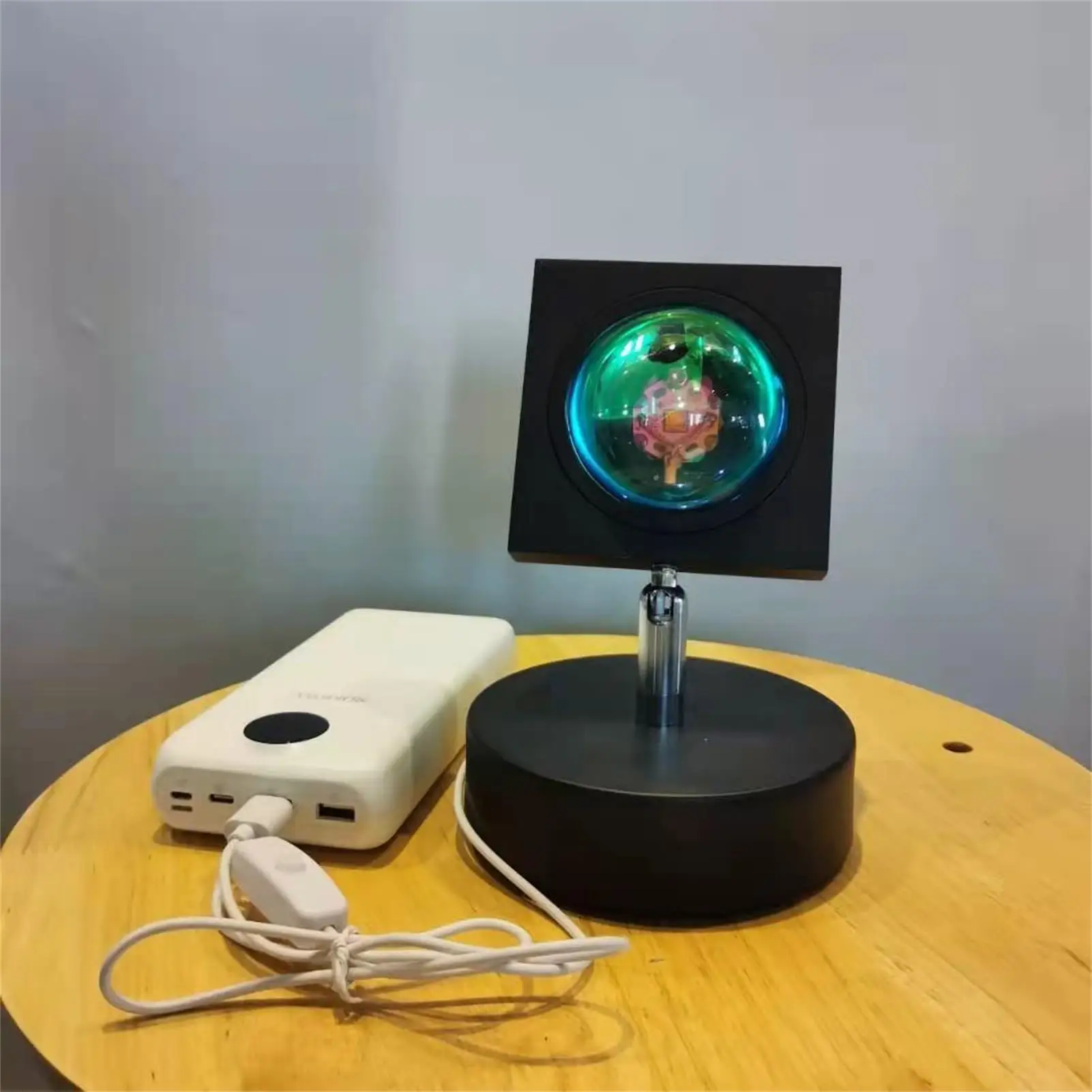 

USB Rainbow Sunset Red Projector Led Night Light Sun Projection Desk Lamp for Bedroom Bar Coffee Store Wall Decoration Lighting