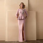 Платье для матери невесты розовое с рукавом 34 и круглым вырезом