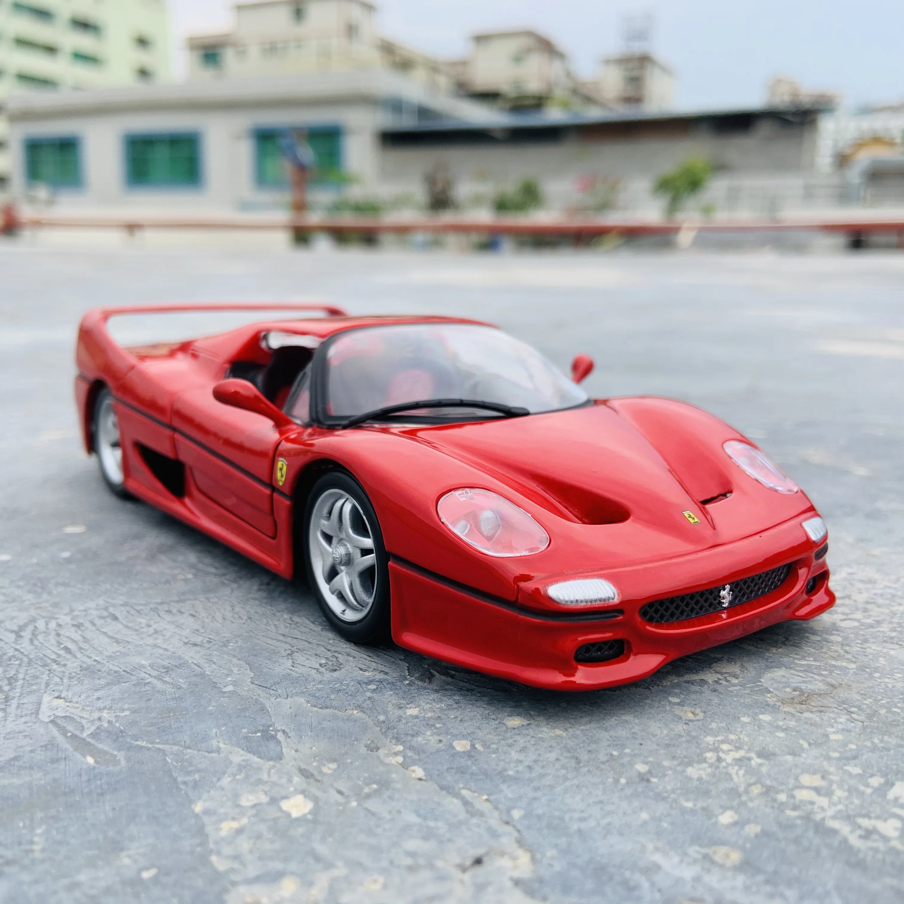 Bburago 1:24 Феррари F50 коллекция авторизованный производителем моделирование брелок