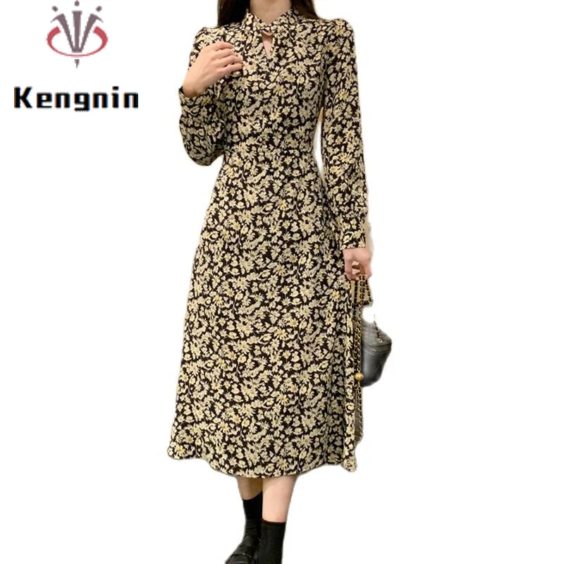 

Женское шифоновое платье с длинным рукавом и цветочным принтом