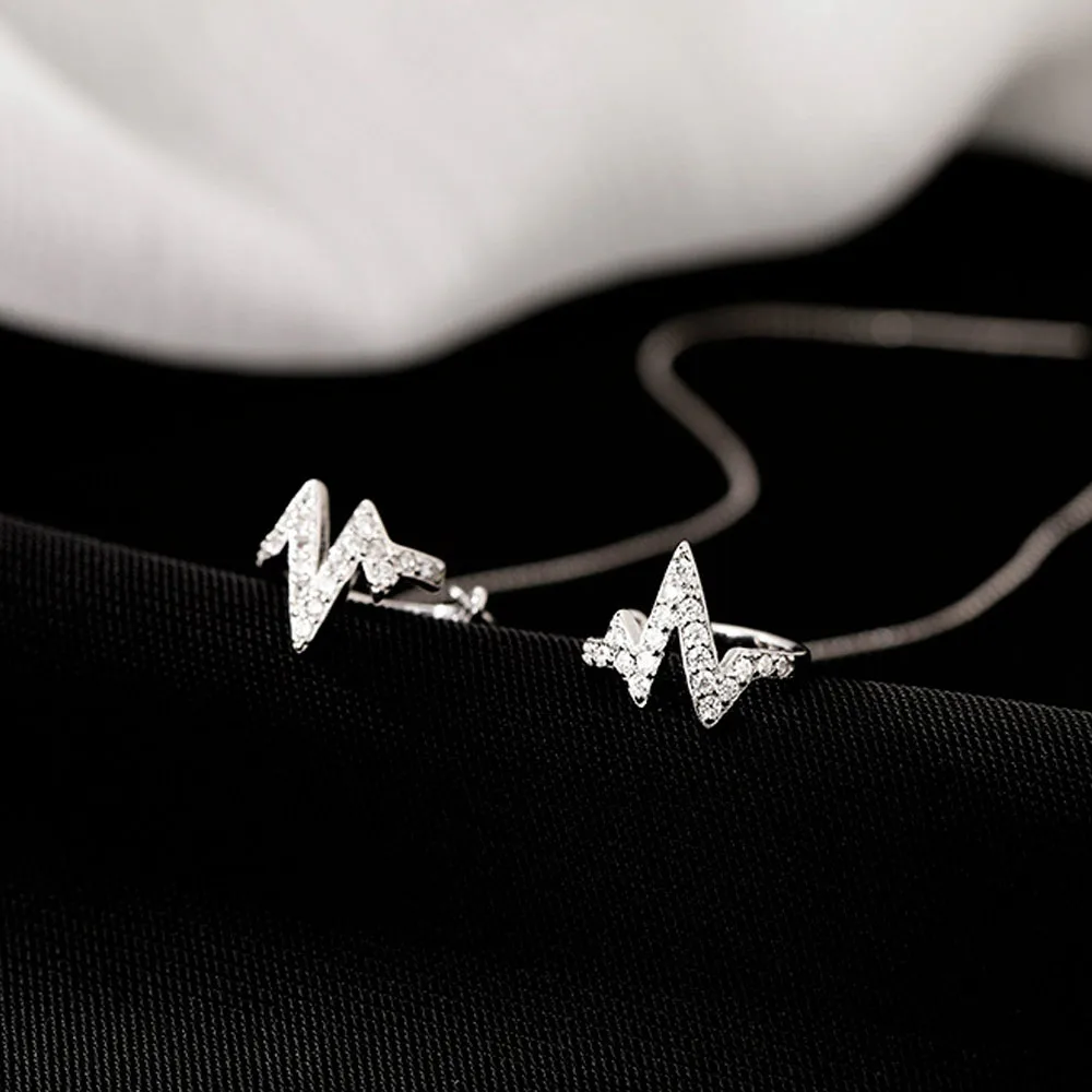 

2021 Design New Popular Vintage Classic Earline Metal Long Tassel Heartbeat Clip Earrings Jewelry Gifts Fashion Women Earrings