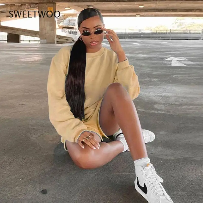 

2021 Spring and Autumn Two-Piece Suit Women's Solid Color Long-Sleeved Shorts Sweater Sports Casual Suit Women