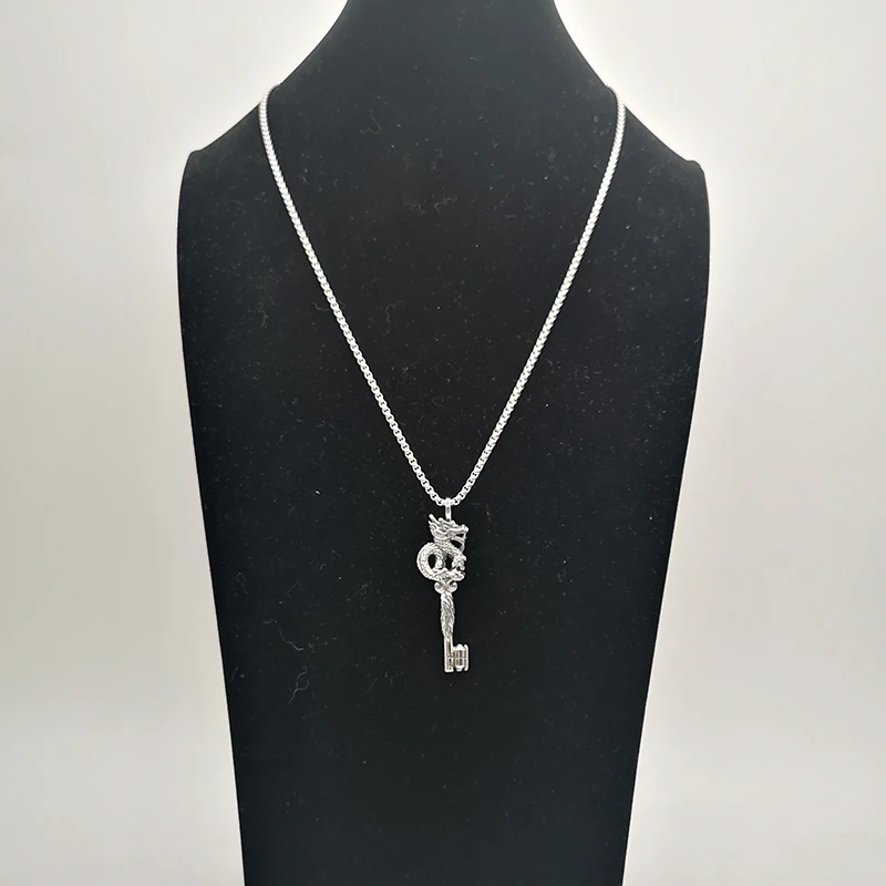 Винтажное ожерелье серебряного цвета с кулоном в виде ключа таинственного