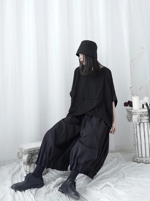 Футболка женская летняя с коротким рукавом летучая мышь и большим вырезом |