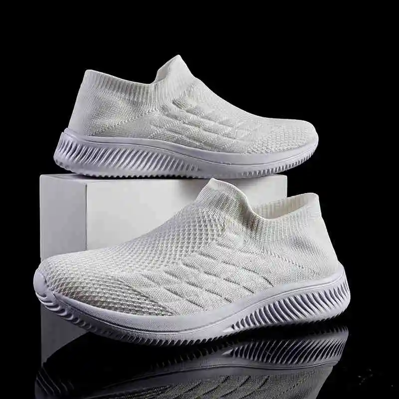 Outdoor Women's Flat Shoes Women Comfortable Slip On Spring Flats Air Mesh Light Low Breathable Korean Soft Shoes Woman 2021 2r
