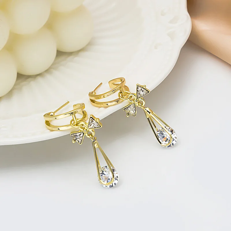 Серьги-булавки и бриллиантовые бантики из серебра 925 пробы | Украшения аксессуары