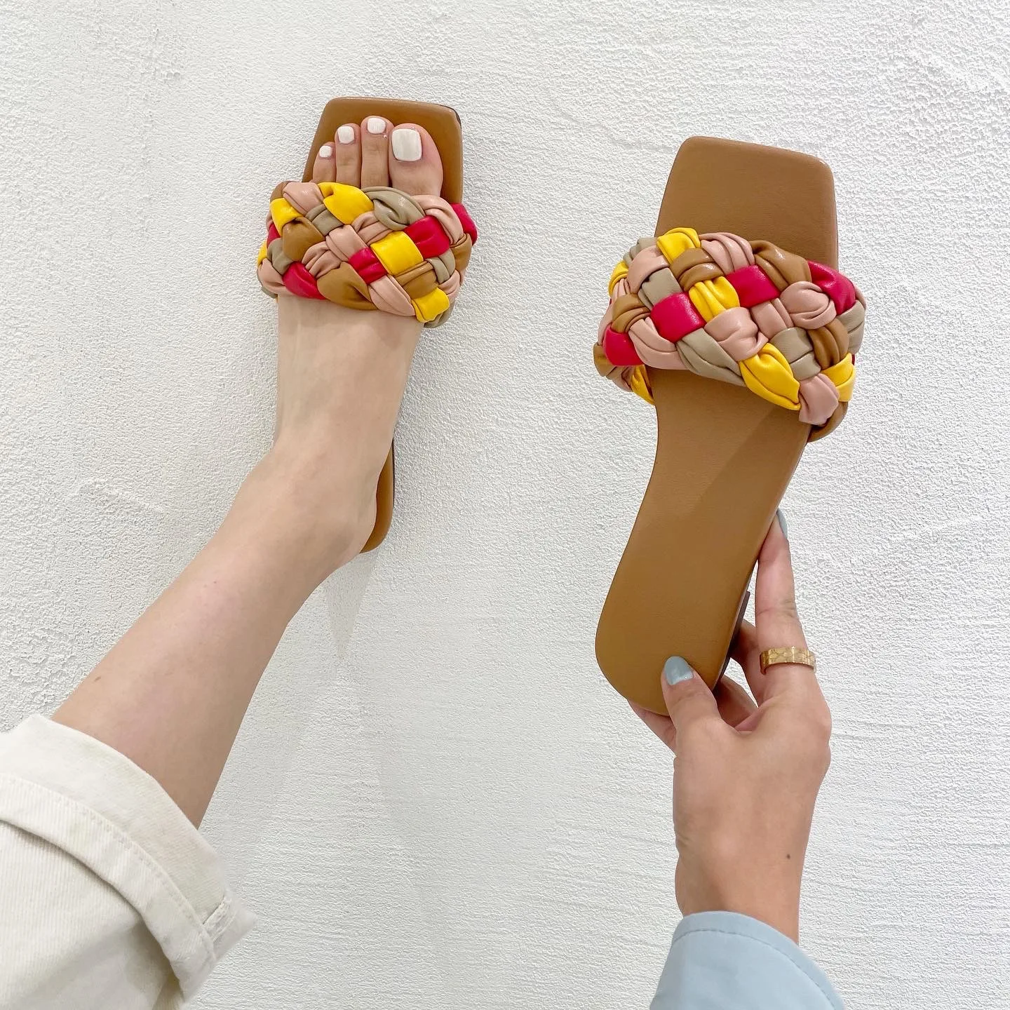 

2021 Summer Women Slipper Fashion New Color Weave Slides Ladies Flat Heel Outdoor Holiday Beach Sandal Shoes Flip Flop Size 41