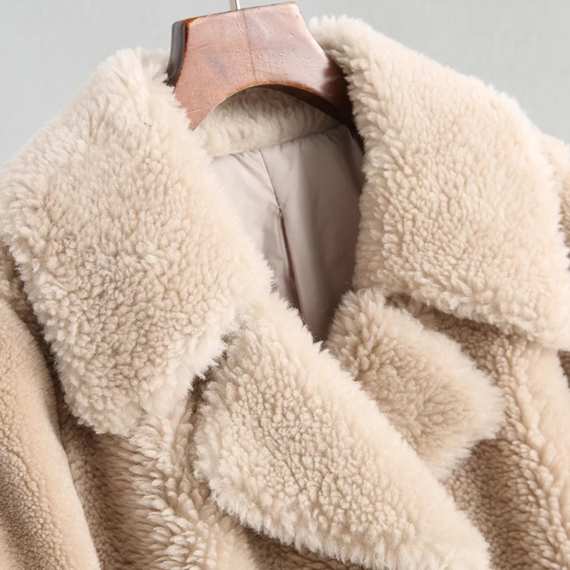 

JCBC 2021 Luxury Sheep Shearing Fur Coats for Women Real Wool Fur Coat Female Long Warm Winter Jacket Women 18083 WYQ1927