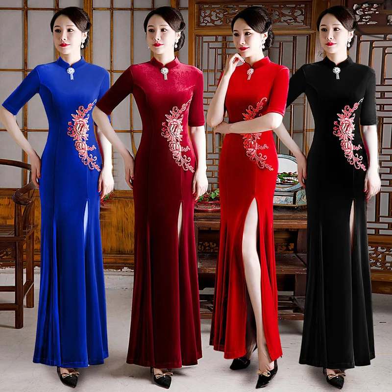 

Женское бархатное платье-Ципао с вышивкой в китайском стиле