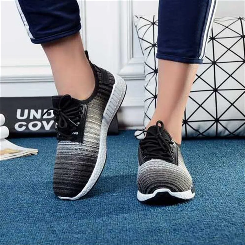 

NEW designer men's casual sports models are suitable for walking travel running shoes men's tall upper block men's sports shoes