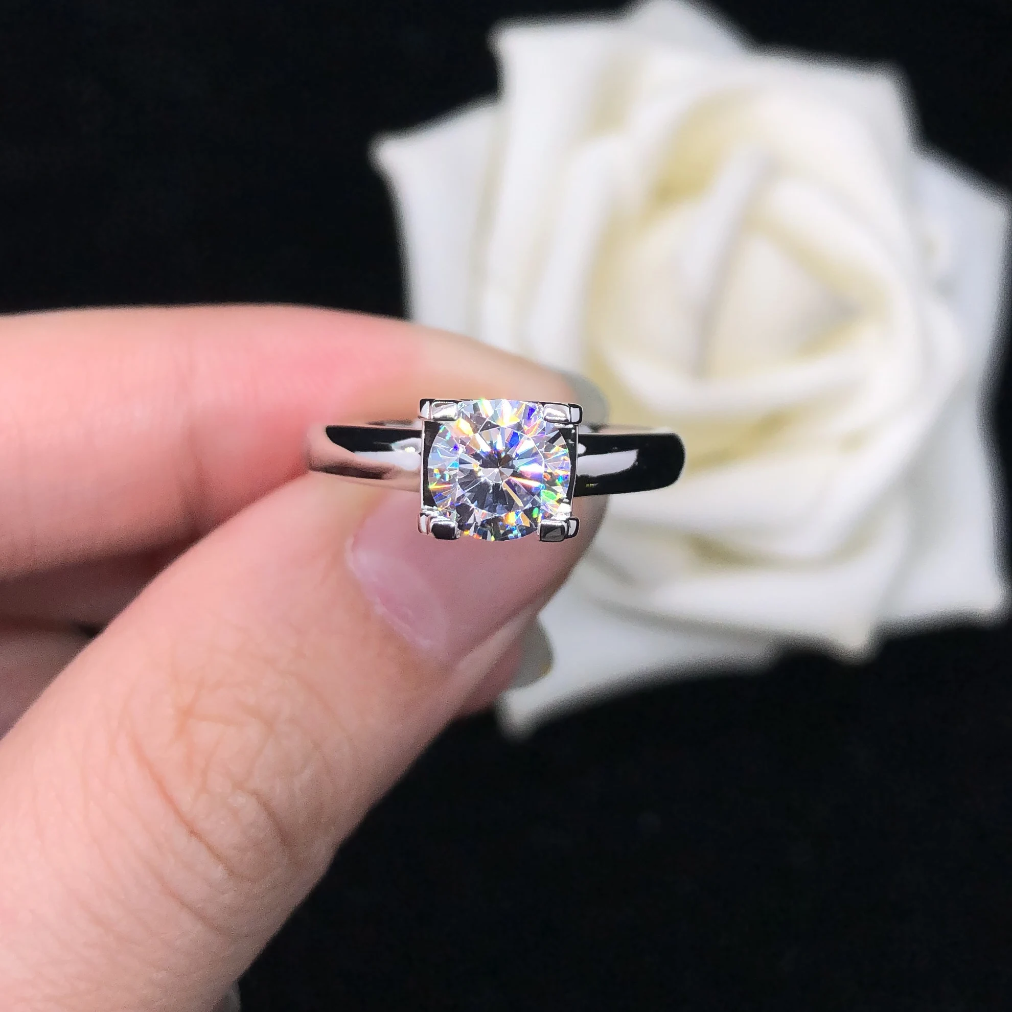 

Test Positive 1Ct 6.5mm D Color VVS1 Moissanite Engagement Ring AU750 18K White Gold Ring Romantic Wedding Jewelry