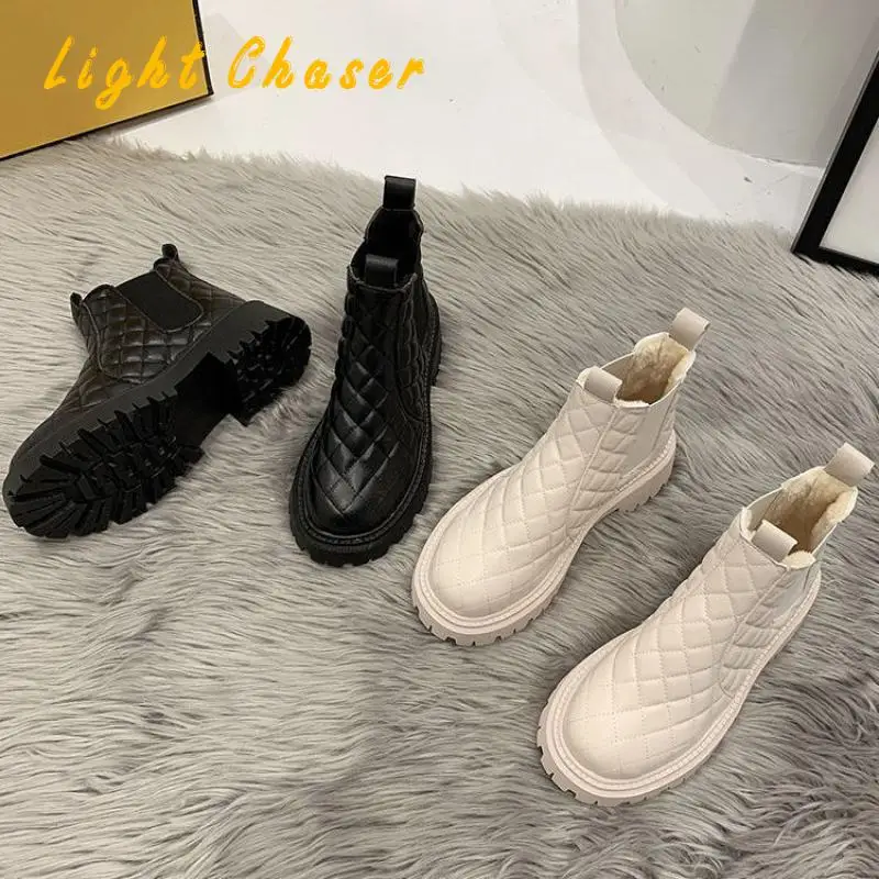 Women's Boots New Anti-skiing Boots Cotton Shoes Women's Winter Plus Velvet Thick Bottom All-match Ladies Short Boots 2021